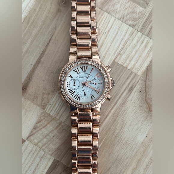 Ellen Tracy Ladies Watch Crystals Rose Gold Stainless Bracelet - Picture 4 of 11